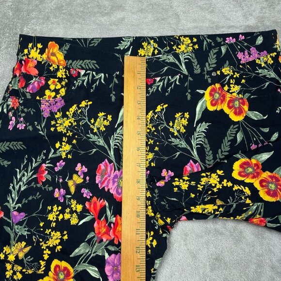 Susan Graver Black Floral Capri Pants Women’s Size 16 Stretchy a1549 - Picture 5 of 10